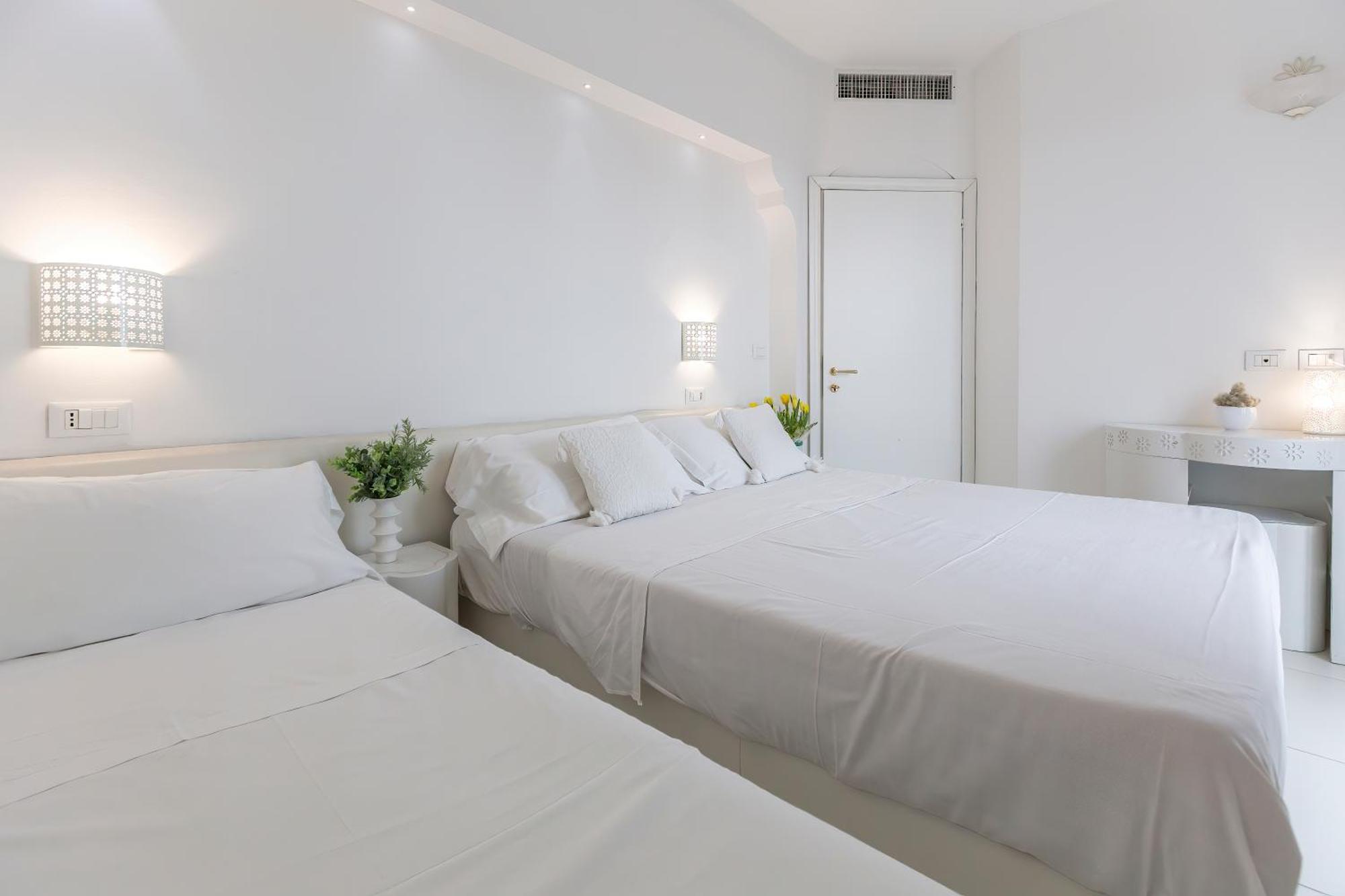 Hotel Al Cavallino Bianco Riccione Exterior foto